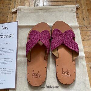 Brand new Beek Myna sandal/slide. Size 6